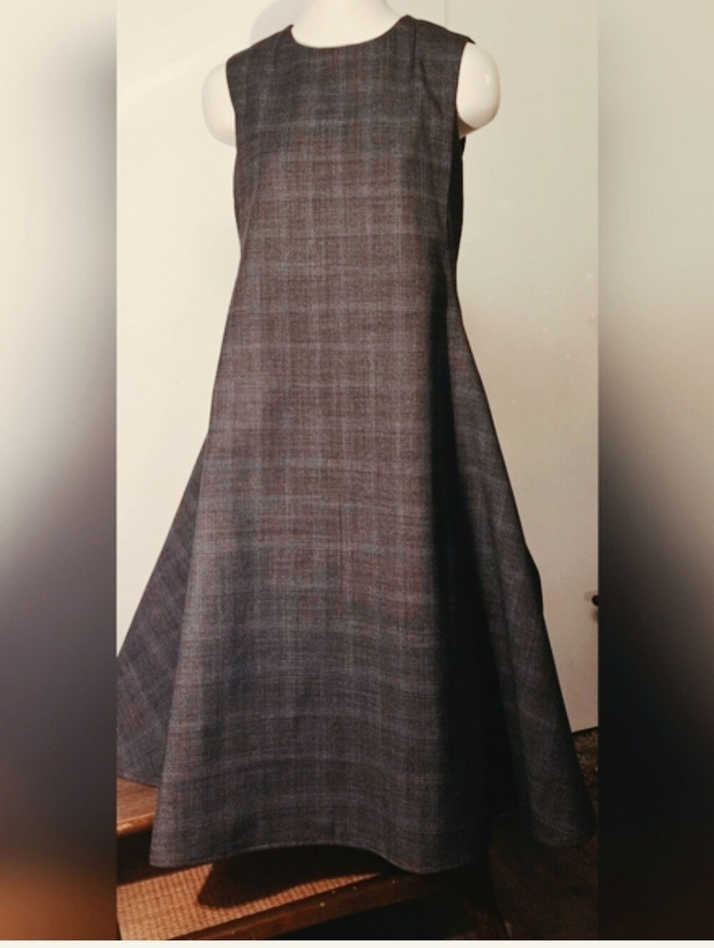 NWOT Yaly Couture Sleeveless Gray Plaid Dress